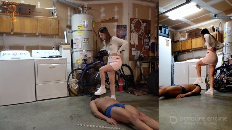 HoneyPotProductions - Bored BallBusting [FullHD 1920P]