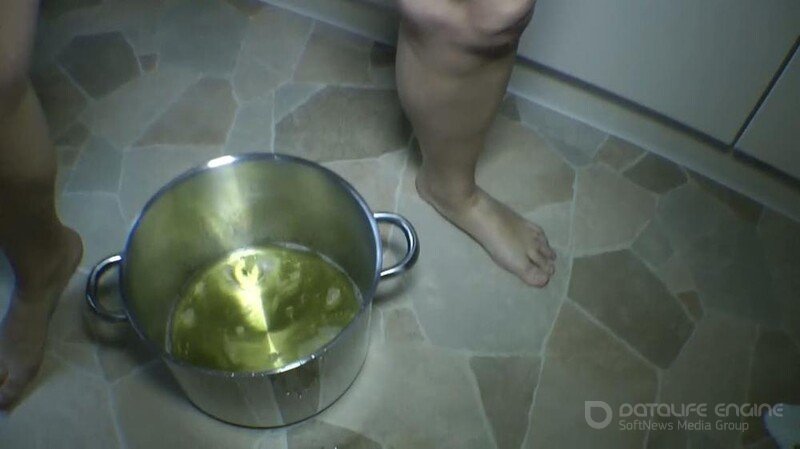 SweetSusiNRW - Leckere Piss Suppe [HD 720P]