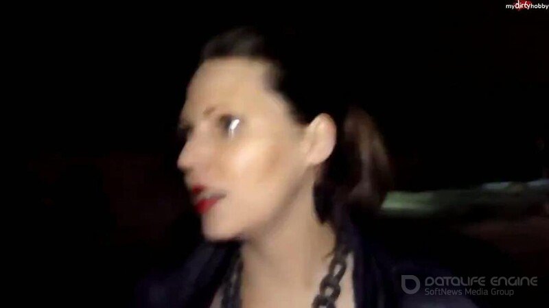ViktoriaGoo - Piss-Dienst aufm McD-Parkplatz [HD 720P]