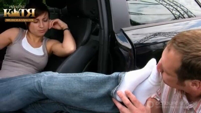 Mistress katja - Lick My Shoes And Smell My Socks and Feet! [SD 640P]