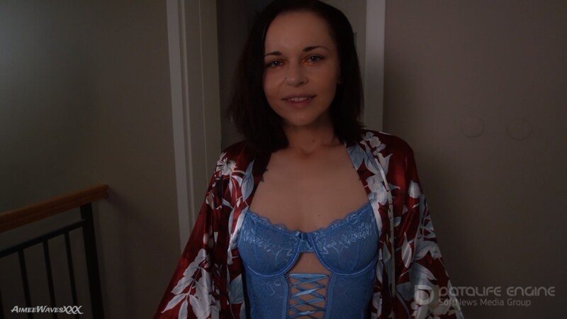 AimeeWavesXXX - stepMommy Won't Let you Go [FullHD 1080P]