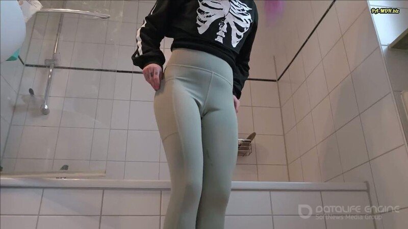 ViGothFox - OMG - Mein ERSTES Mal in die Leggings gepisst [FullHD 1080P]