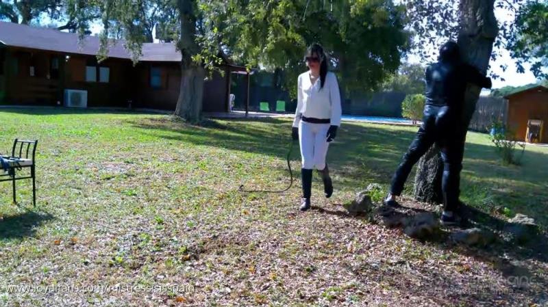 Mistress Isis Spain - Mistress Isis - VS76 Outdoor training [FullHD 844P]