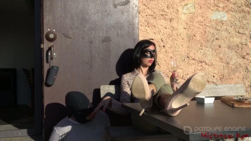 Mistress Sarah Dom - Apero Time [HD 720P]