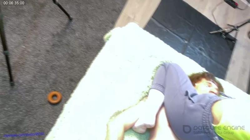 Wildcats - I Sit Astride My Slave - Now I Will Spit In His Face And Mouth [HD 720P]