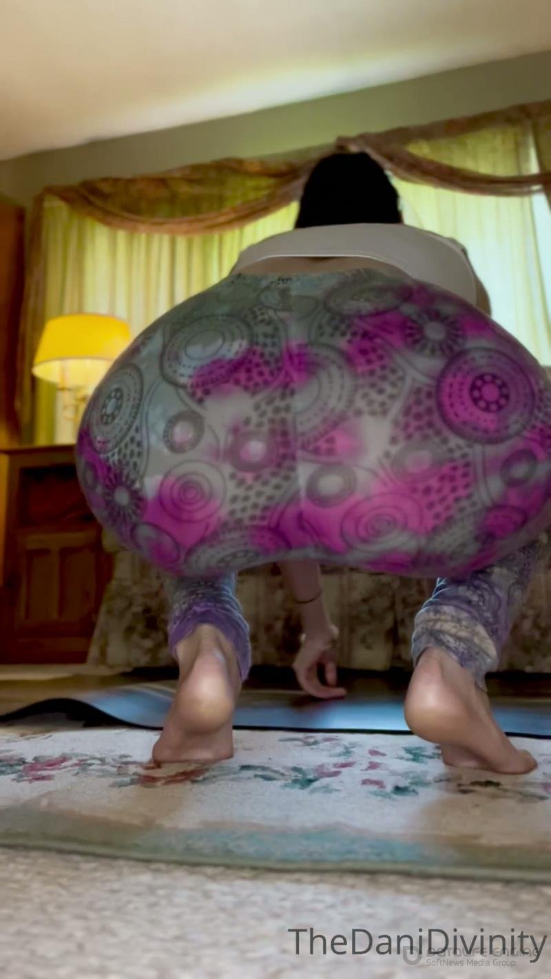 Dani Divinity aka thedanidivinity in clip Have you ever fetishized being stupid If you haven't, you're missing out. Try it n [FullHD]