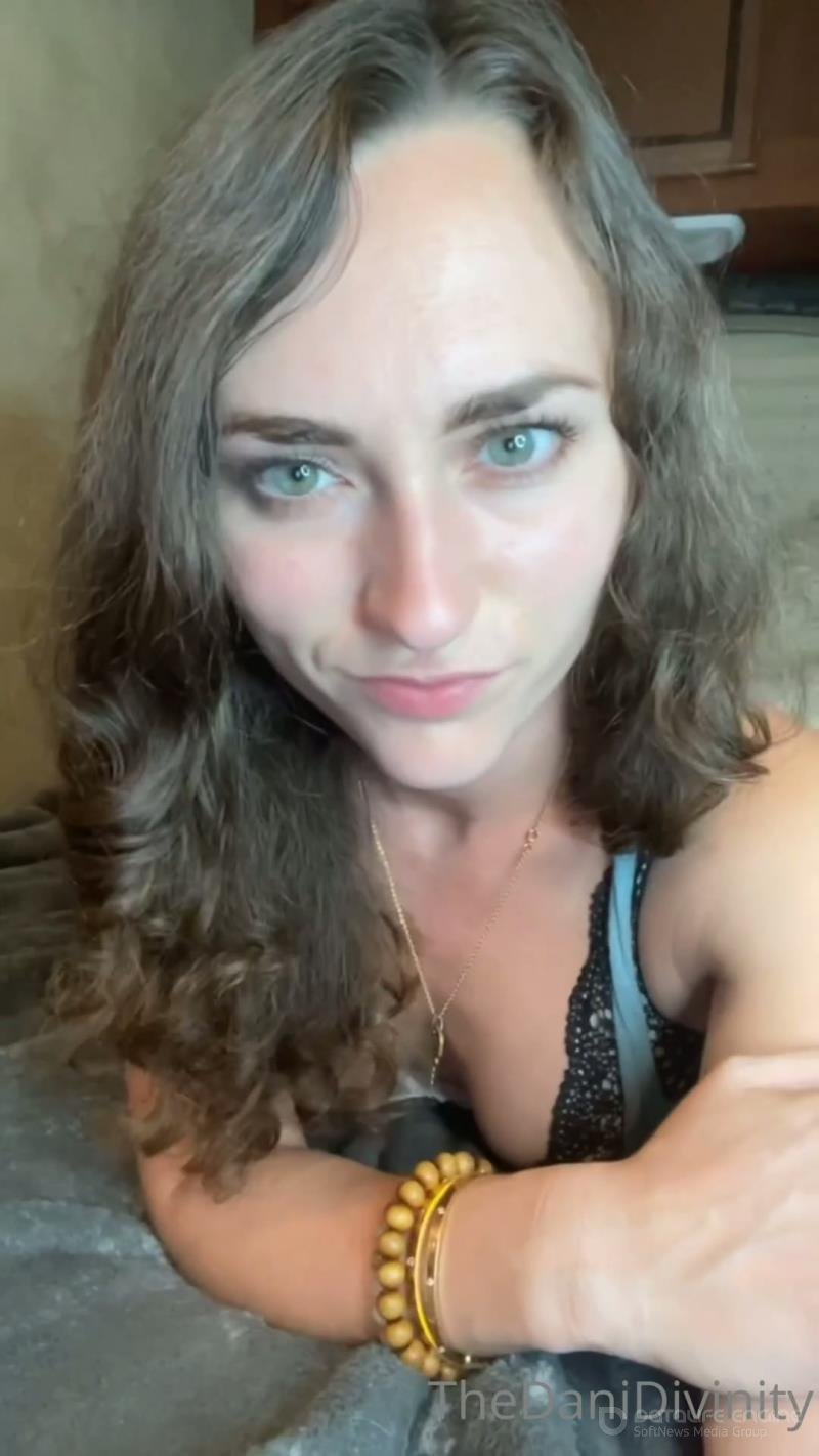 Dani Divinity aka thedanidivinity in clip Full Clip Come Goon to your Goddess. Sit at my feet and stroke to my perfect soles wh [FullHD]