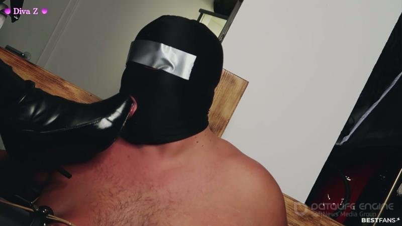 Leather Diva Zarah - Boot Licker Training - Now Things Are About To Get Really Nasty [FullHD]