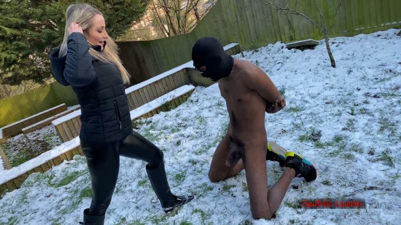 Sadistic Queens - Squishysax - Miss Courtney - Busted In A Winter Wonderland [FullHD]