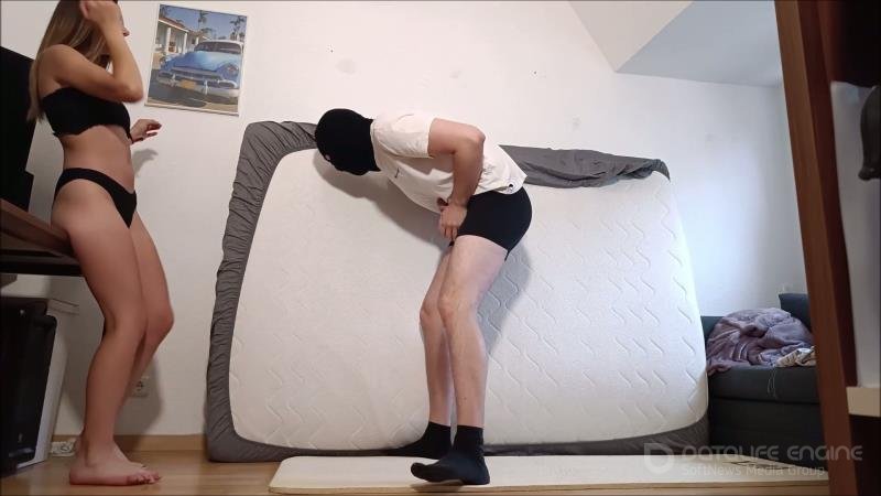 German Balls Busted - Barefoot Ballbusting In Bikini [FullHD]