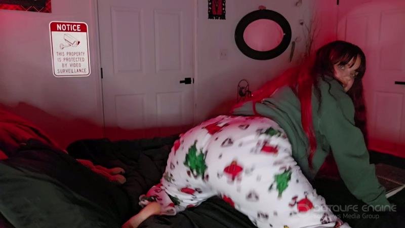 Ginger Rae xoxo - 10 Christmas Themed Submissive Tasks [FullHD]