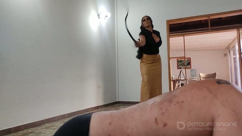 Latin Beauties in High Heels - KFAE The Worship of Ama K [FullHD]