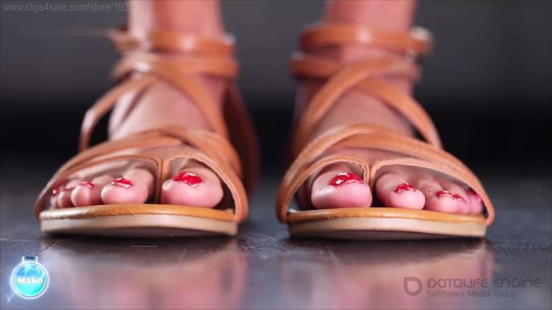 Giantess Shrinking Feet - Wrath Of Bella Cosa - SFX Epic [4K]