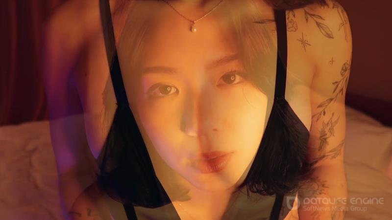 Cyberbully Gigi - Just Five Minutes [FullHD]