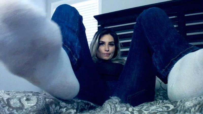 Kerri Kings Naughty Pleasures - Kerri King Rewards Daddy for Her Shopping Trip with a Dirty Sock Footjob _ Cum Countdown [HD]