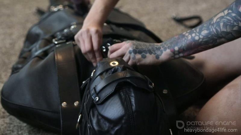 Heavybound - Body - Bag Tease And Cum [FullHD]