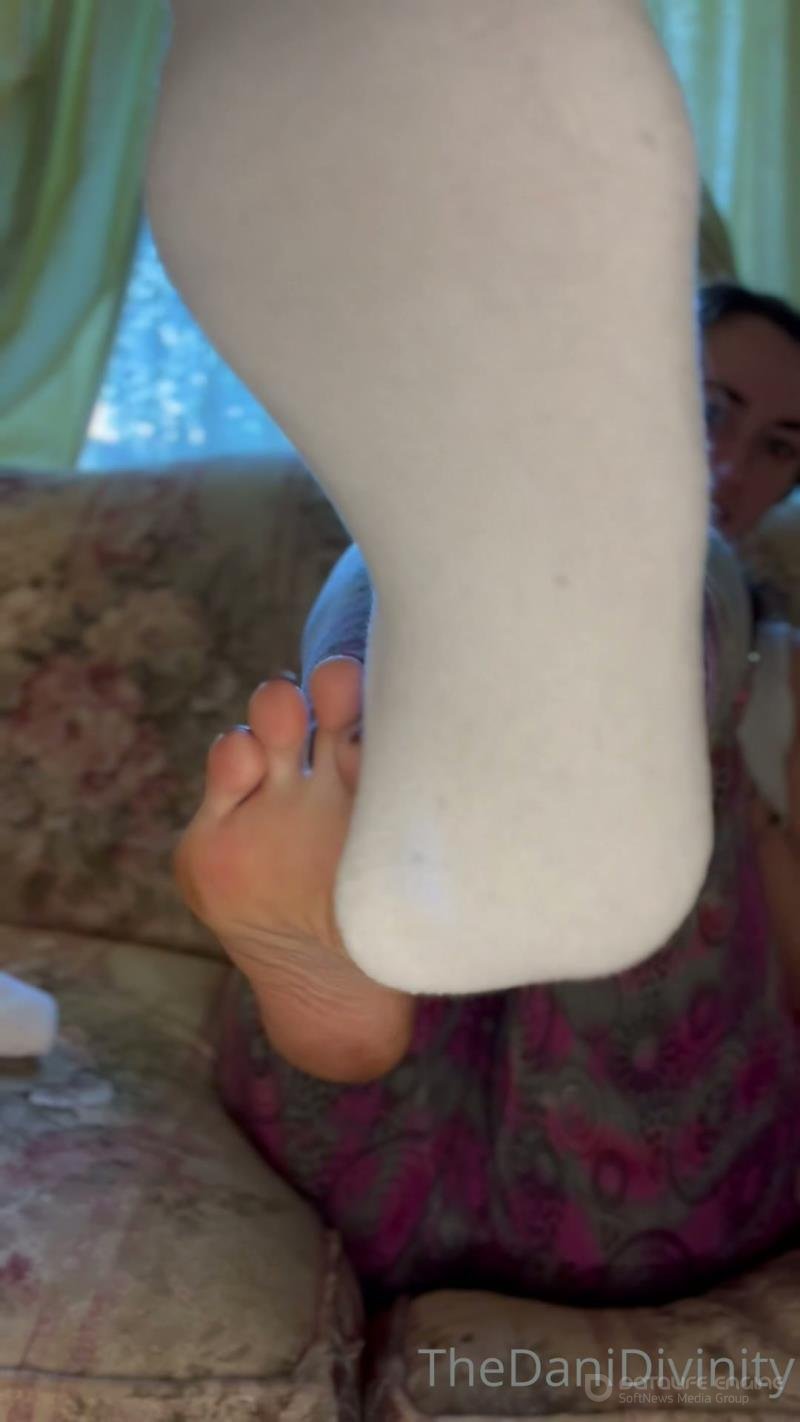 Dani Divinity - ASMR Sock Peeling Foot Worship Armpit Worship I just got back from a run and put sub [FullHD]