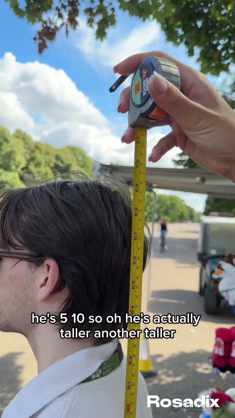 Rosadix - Blondi and Maddie - Public Height Check [FullHD]