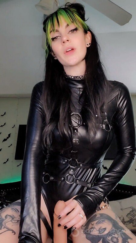 Prettyinpunk92 - POV Domme stroke and fuck [FullHD]