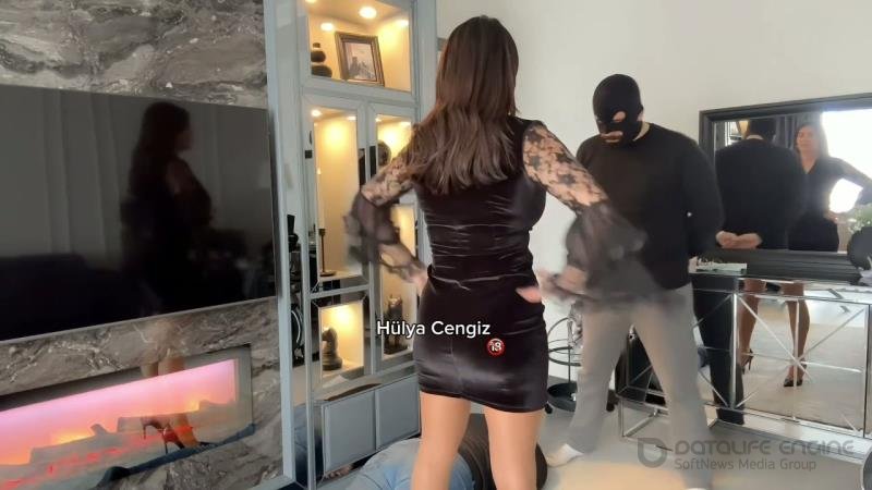 Hande Afitap - Two Slaves Training [HD]