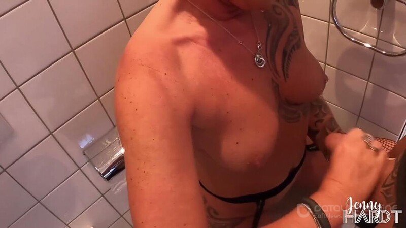 Jenny_Hardt - Piss und Spemageil zum Feierabend [FullHD]