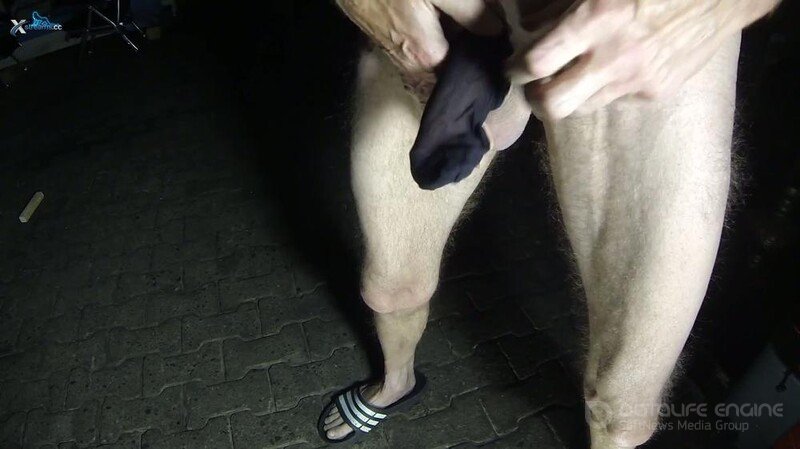 BimanHH - Durchs Nylonsöckchen gepisst [FullHD]