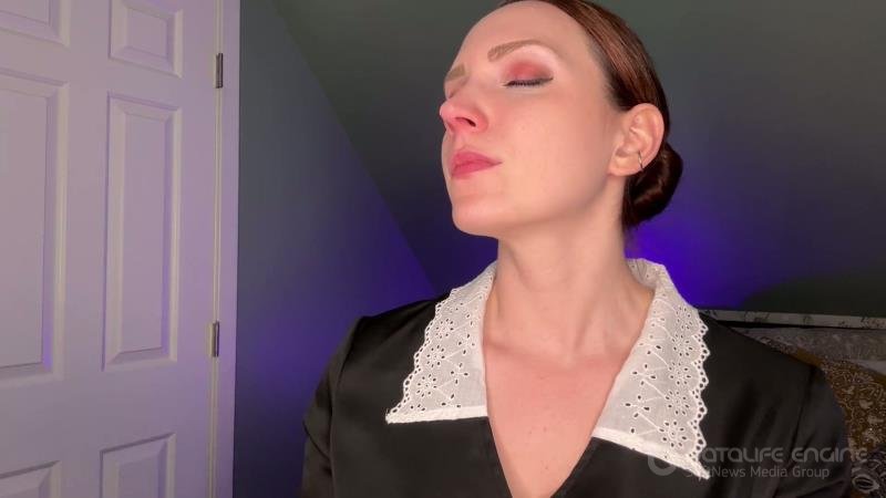 Sneeze Goddess - Maid Sneezes From Feather Duster [FullHD]