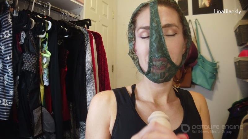 LinaBlackly - Caught Neighbor Stealing Panties [FullHD]