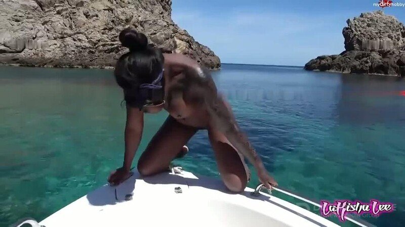 LaKishaLee - Pissduett auf hoher See [HD]