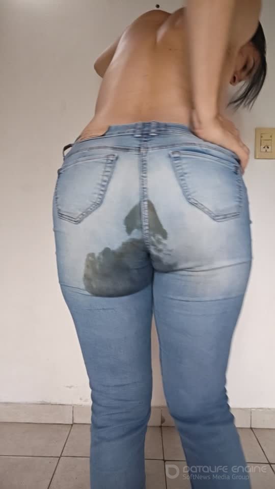 Amy_Dirty00 – My Jeans Are Overflowing With Diarrhea! [SD]