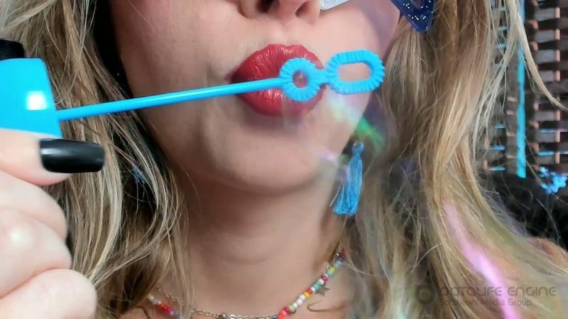 Petite Mercy - Poppy Red Lipstick Blowing Bubbles [FullHD]