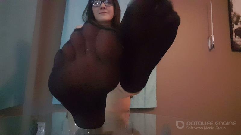 Frosty Princess - School Girl Feet [FullHD]