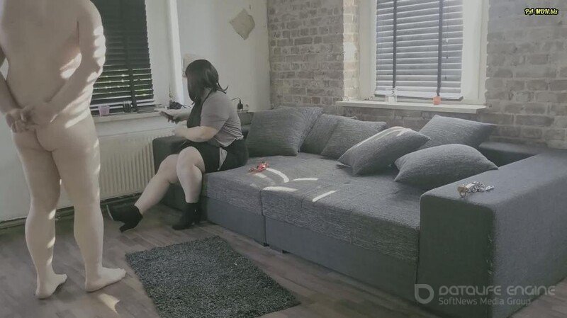 Femdom-Team-German - Er Bekommt Seinen Keuschheitsgürtel an - Neue Regeln, Keine K... [FullHD]