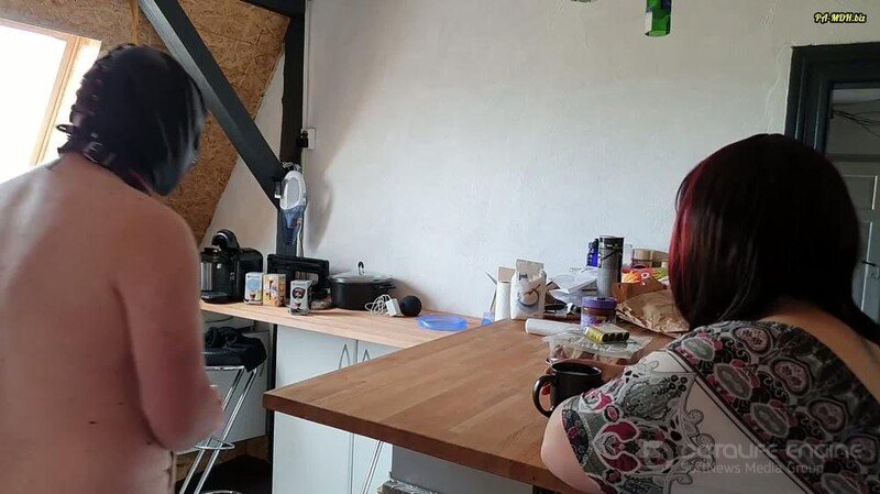 Femdom-Team-German - Küche Putzen Mit Fixierten Eiern - Hausarbeit Mal Anders [FullHD]