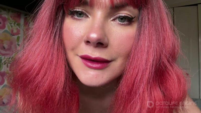 YourHikerBabe - Tricked Into Eating Male Chocolate [FullHD]