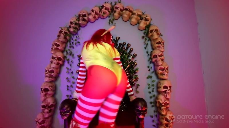 Kitzis Clown Fetish - Bankrupt Paypig [FullHD]