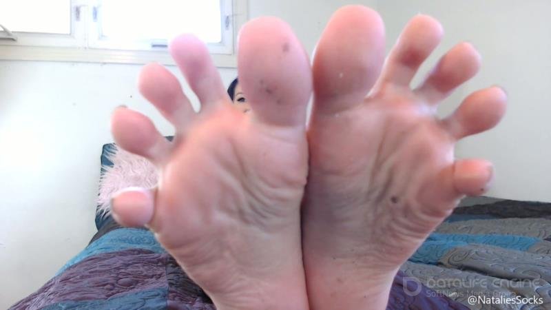 Natalie Darling - Clean MY Feet [HD]
