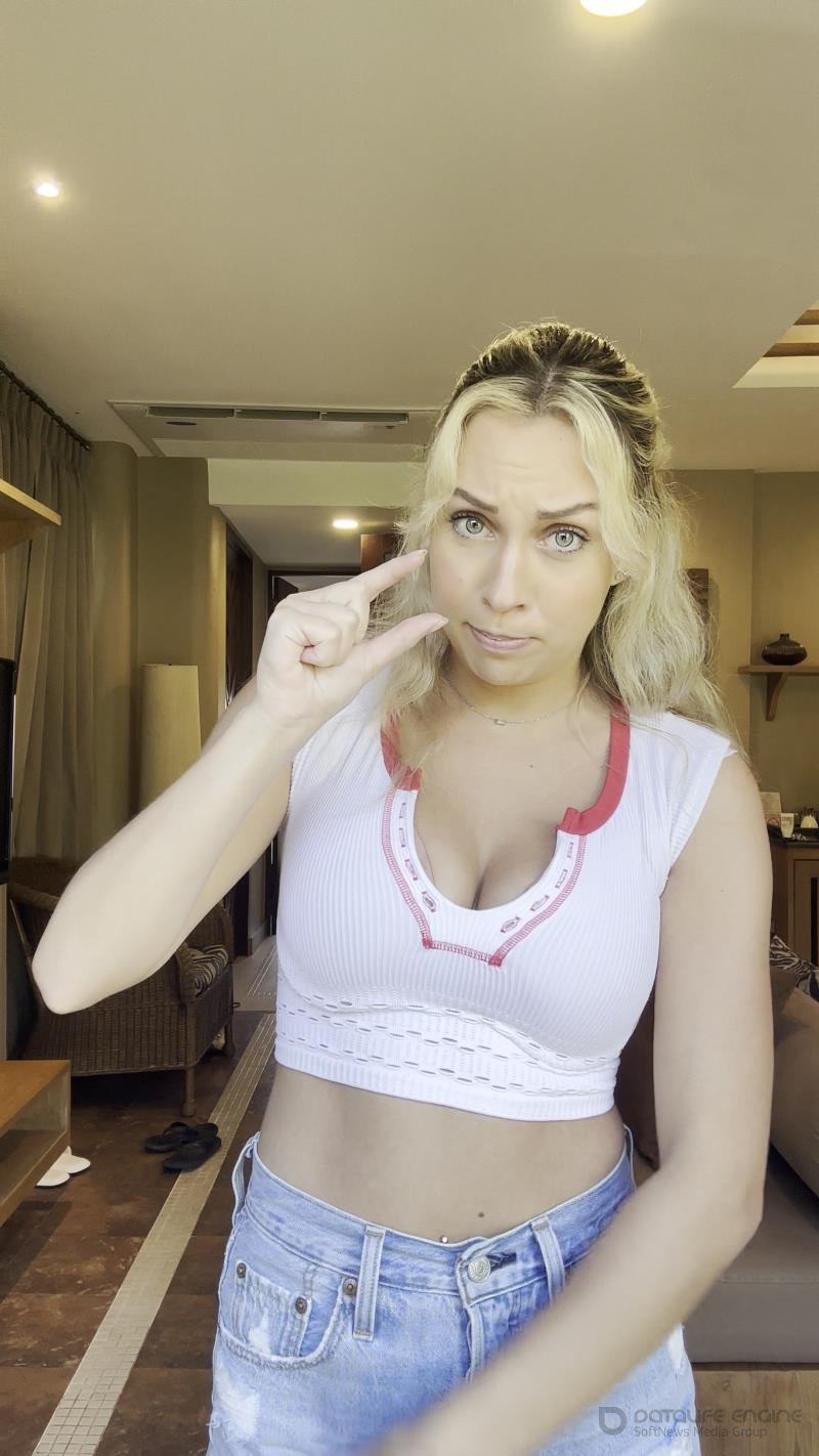 tiffstreatsxoxo - Micro penis beta thinks he has a chance with Goddess [4K]