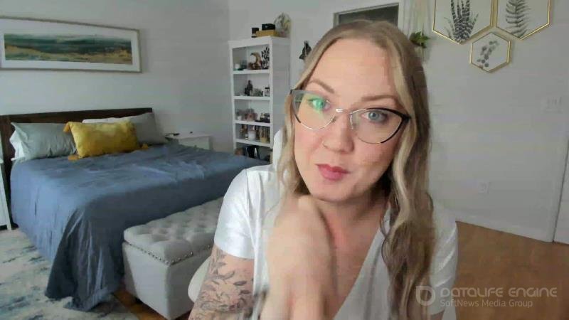 BelaTalbotxx - Aggressive Stepsis Sneaks In To Blow You [FullHD]