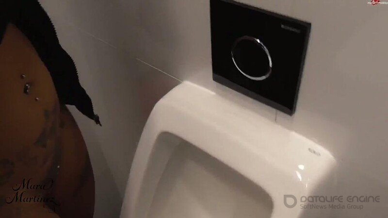 MaraWalks - Pissoir Piss [FullHD]