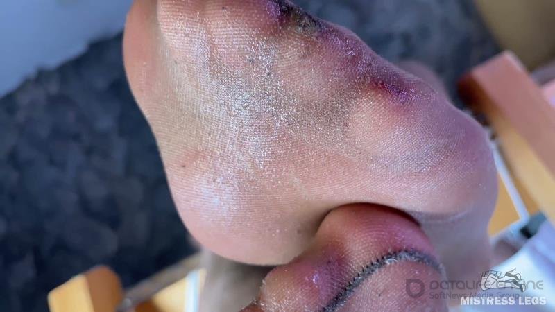 Mistress Legs - Kiss And Lick My Wet Nylon Feet In Flesh - Colored Pantyhose Pov [4K]