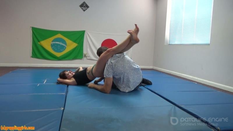 Grappling Girls In Action - Ggtakemeout6 [FullHD]