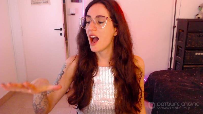 Mistress Maxima - Reaction to your tiny clitty [FullHD]