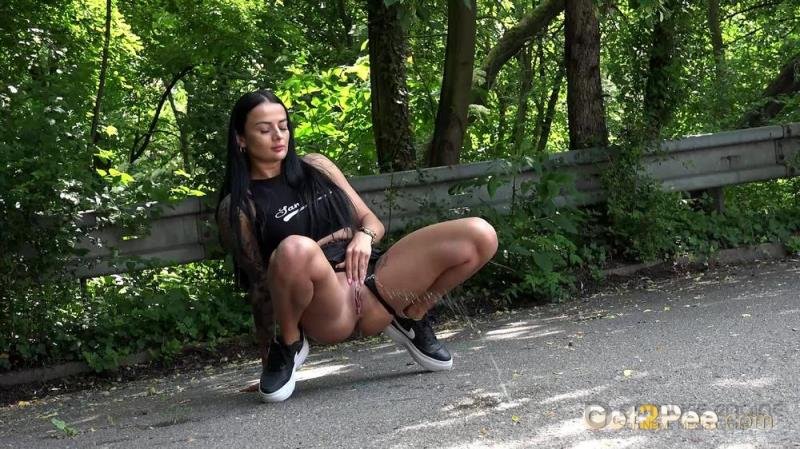Mesmerising Maddi [FullHD]