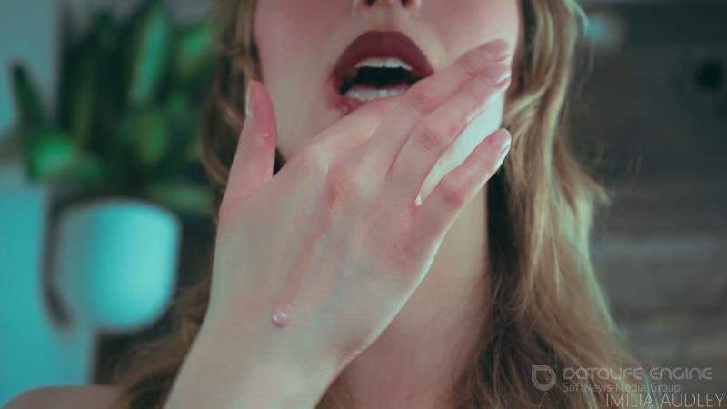 Imilia Audley - Hand and Spit Fetish ASMR [4K]