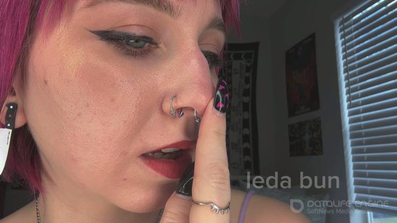 Leda Bun - enchanting nose rubbing [FullHD]