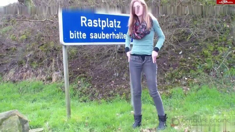 MaryHaze - Public mitten am Rastplatz gepisst [HD]